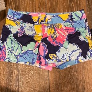 LILLY PULITZER SHORTS summer vacation beach Disney resort fun casual prep floral